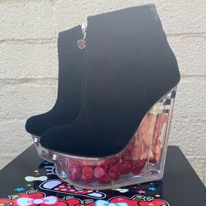 Hello Kitty Jeffrey Campbell Icy platform black boots size 6